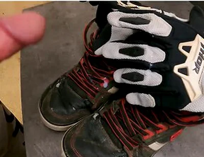 8 Cumshots On Friends Trashed Worn Dc Spartan Shoes