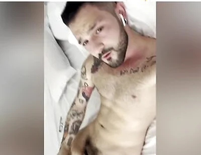 Igor Lucios - Chilling Horny After Training: Sweaty Jerk-off, Socks On, Steamy Release