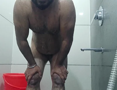 Hot Daady Nude Bathing Show