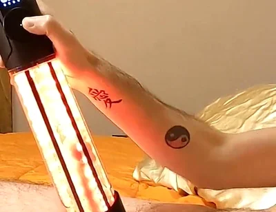 Moiame Titan Red Light Penis Pump Masturbation