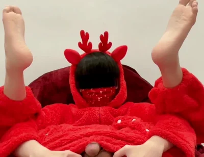 Merry Christmas, Butt Squirting Water