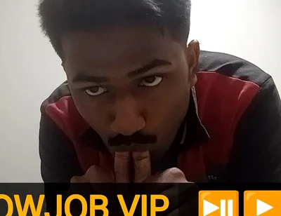 Desi Finger Suck