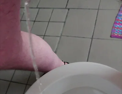 Nylonjunge Pisses on the Morning of New Year