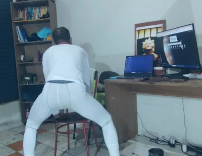 I Cum on Compression Wear