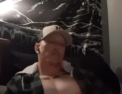 Jerking off to Porn for a Massive Cumshot