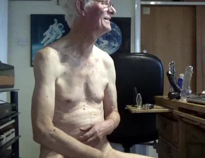 Private Show - Strip,suck Dildoes and Cum Shot