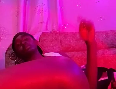 Sexy Big Booty Twink Oils His Ass for 3 Minutes