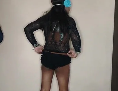 Crossdresser Striptease