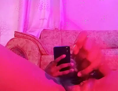 Sexy Big Butt Twink Jerks off