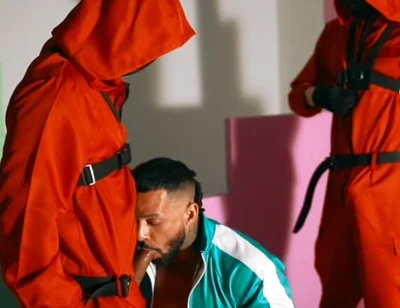 Fist Game a Squid Game Parody, Watch Jona Ortiz Hole Getting Fisted for the First Time cosplay