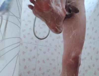 A Twink Shows off His Body in the Bathroom
