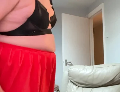 Horny Crossdresser so Want It Shared Guys