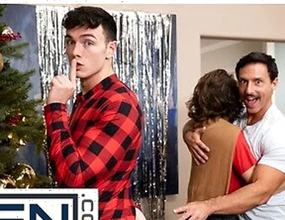 Reese Rideout Sneaks Behind Clark Reid For A Naughty Fuck While His Bf Is In The Kitchen