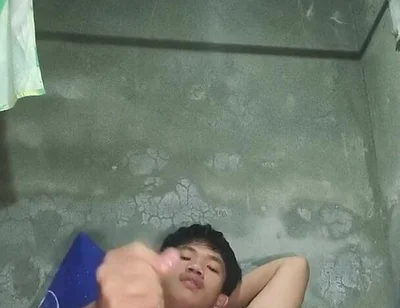 Pinoy Twink Hot Wankings: Get Ready for Huge Cumshots!