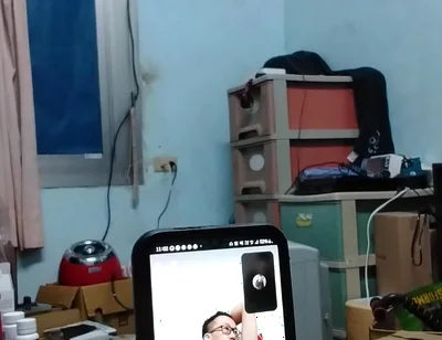 Random video calls shown to strangers