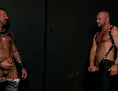 Hugh Hunter And Matt Stevens - Pounding Puss Until They Both Cum