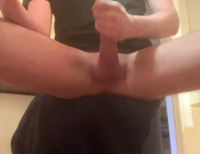 Caught on Cam My Flatmate Jerking off on Porn on His Comp, and Cumming