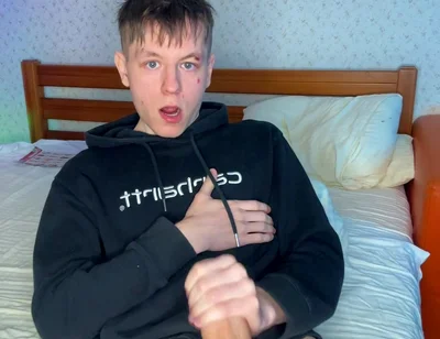 Bored in My Room so I Rubbed My Big Cock Until I Blew a Load