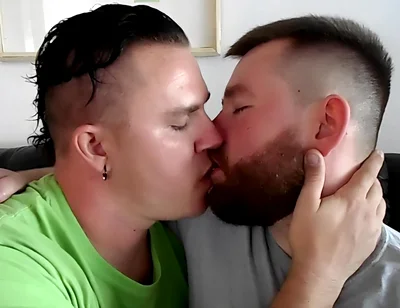 Hot Gay Kissing with Kaleb & Leo