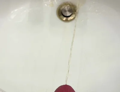 Sink Piss in Slow Motion