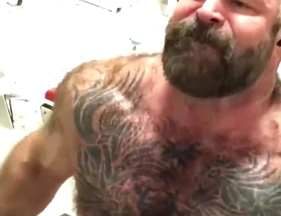 Pumped up Muscle Daddy