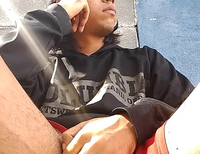 Tremendous Cock of This Big-headed Guy