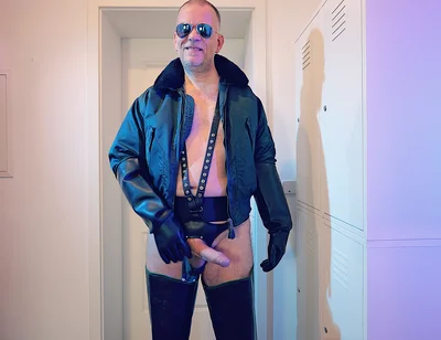 Rubber Waders 9 - Cum Shots Xl