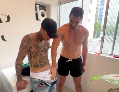 Having Hot Sex with an Old Friend Parte 1