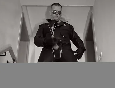 Leatherman 3 Cum Shots & Piss