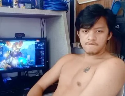 Hot Pinoy Boy Taste Himself