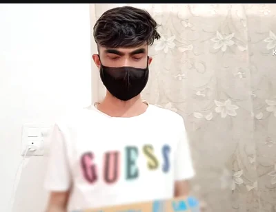 First Time Suck the Delivery Man Because I Was Very Horny