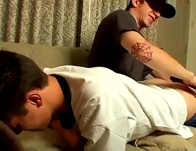 Raven Gets A Red Raw Butt - Ian Madrox