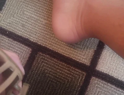 Jacking off with Heels and Nylons and Cumming on Heel