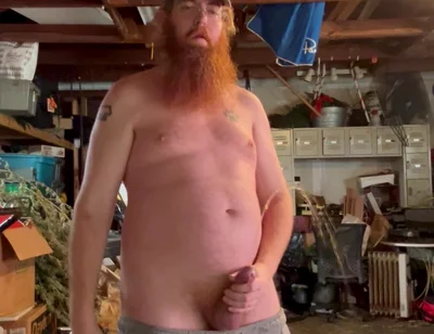 Redneck Needs to Piss!