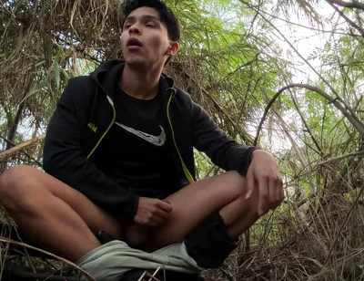 I Was Very Hot and Went to Masturbate in a Public Park