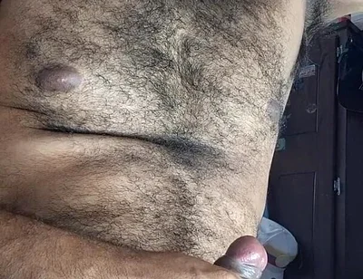 Hairy Giant Man Big Cumshow