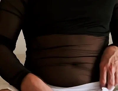 Wearing a Skirt and Thong on My Big Ass Masturbación