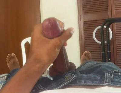 Daddy Doesn't Need to Take off His Clothes to Make You Wet, Look How I Get a Nut