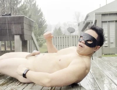 Rain-soaked Muscle Jerk Explosive Outdoor Cum Under the Storm