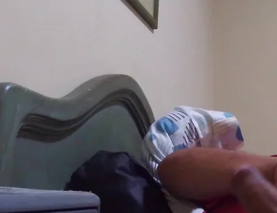 Amateur Hotel Masturbation with a Real Cumshot