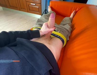 Roommate Is in the Shower so I Have 5 Minutes to Bust a Nut