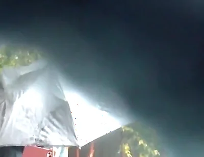 Amateur Guy Caught Peeing in a Public Park