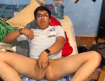 Jugando Con Un Dildo, En Castidad