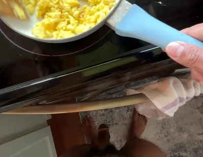 Thesubjojo - Making Lunch with Special Cream Sauce