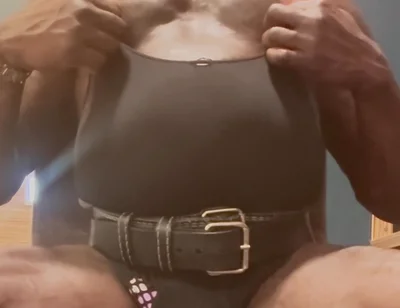 Black Mature Muscle Solo Tits and Vibrator