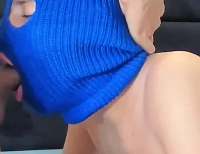 Macho Str8 Colombian Fat Cock Sucked by Twink Masturbating