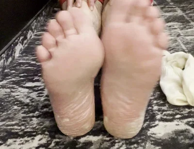 Coach Karl's Size 13 Bare Feet [8893]