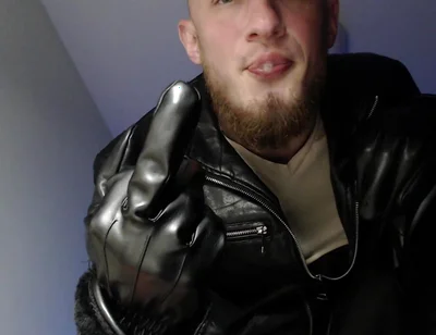 Leather Lord Spit