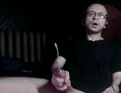 Horny Guy with Huge Massive Cock Big Load. Hot Cumshot