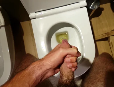 I'm a Virgin, Horny Af and Craving a Cocksucker to Blow Me. Would You Make Me Cum?